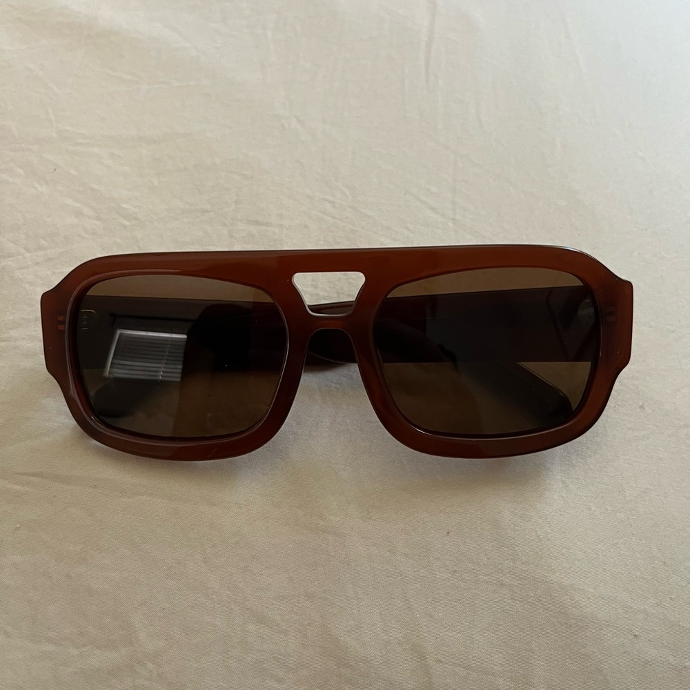 Retro Brown Rectangular Sunglasses with Chunky Frame- BANBE